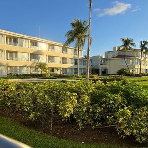 Meet your Posher, Adrian